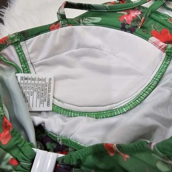 Motel Rocks ✦ Vintage Tropical Floral Bikini Set ✦ Push-Up Halter Top High-Waist - Picture 16 of 17